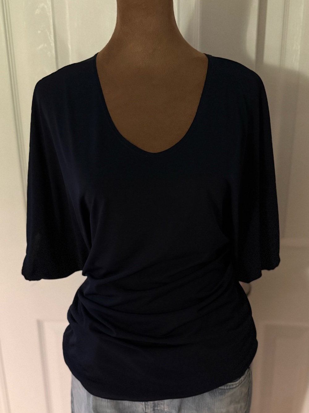 Women's Navy Short-Sleeve V-Neck Tee